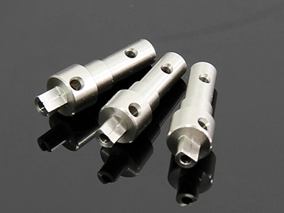 Pines del conector electrónico