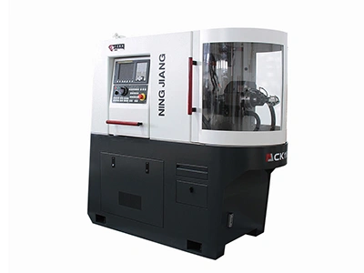 Tornos CNC