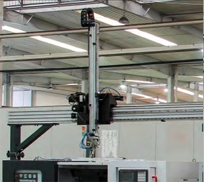 Carga / descarga de robot de pórtico
