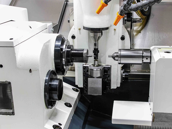 Máquinas CNC para el mecanizado de piezas de carretes de pesca