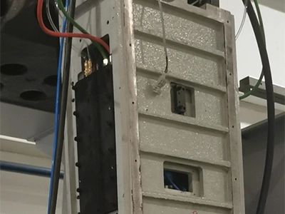 Tecnología de accionamiento por motor lineal (vertical)